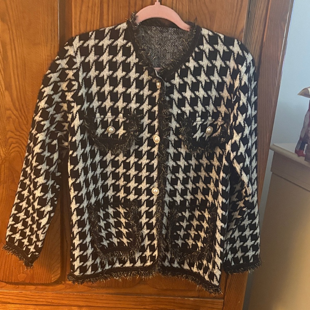 Boutine LA Black and White Houndstooth Blazer